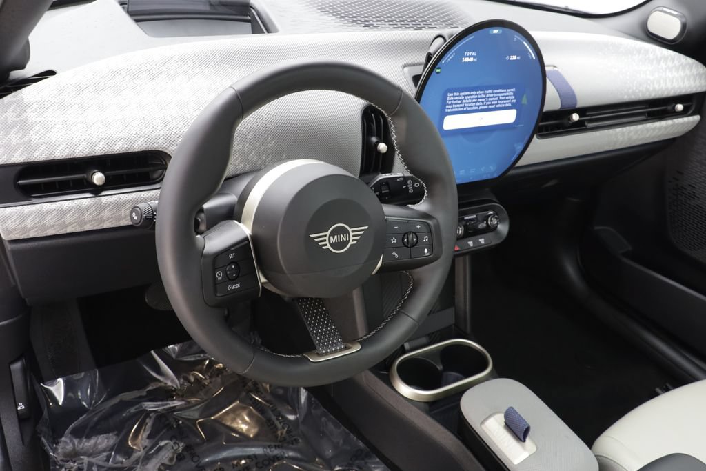 Certified 2025 MINI Cooper S FWD image 7