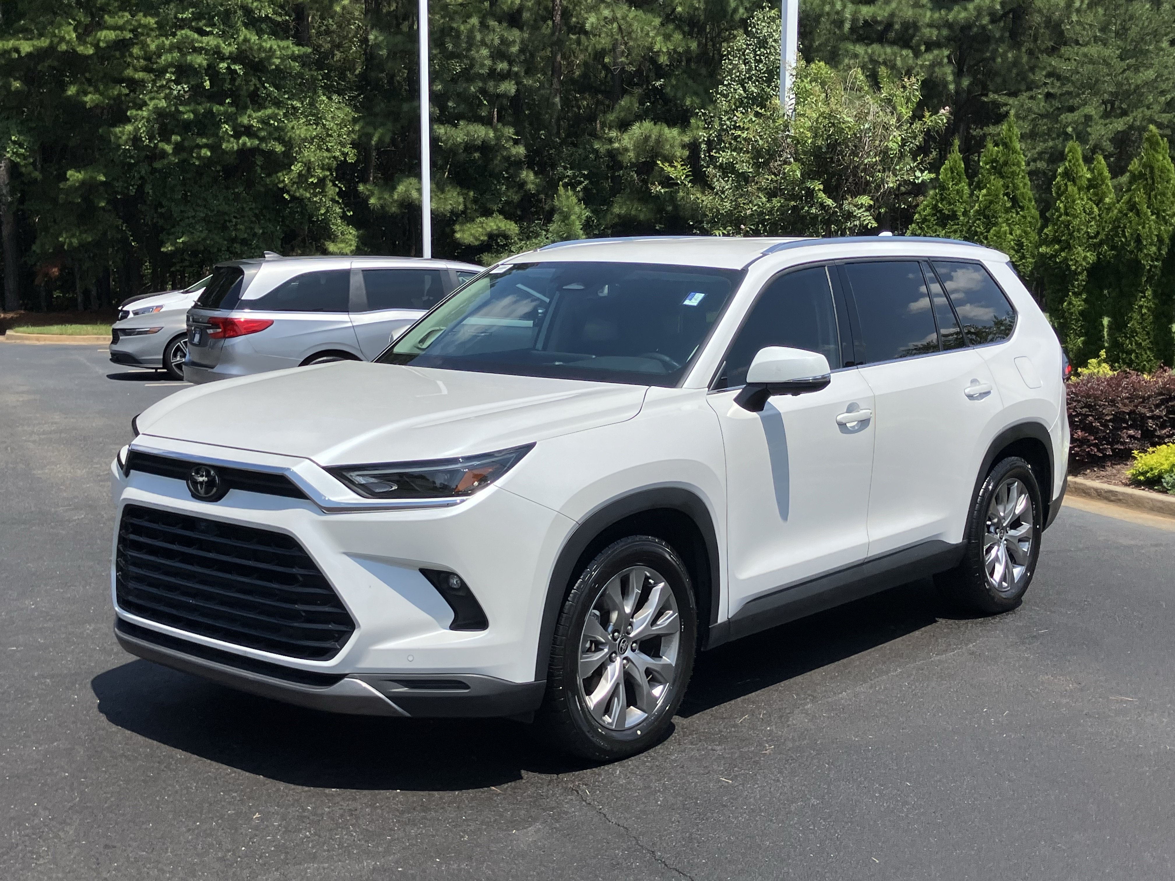 Used 2024 Toyota Grand Highlander FWD image 6