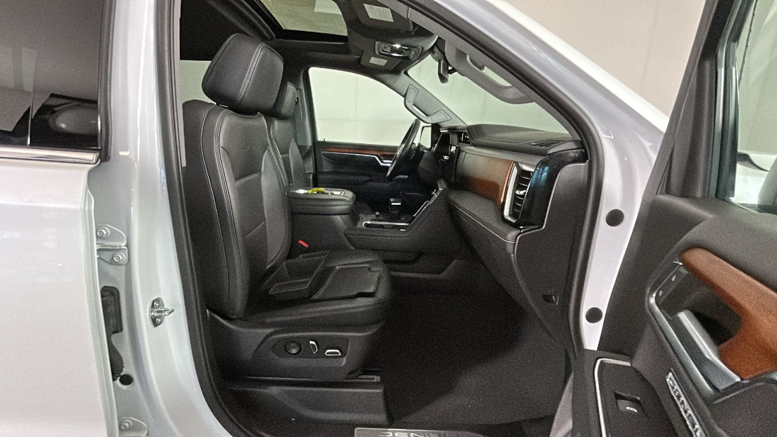 Used 2022 GMC Sierra 1500 Denali AWD/4WD image 35