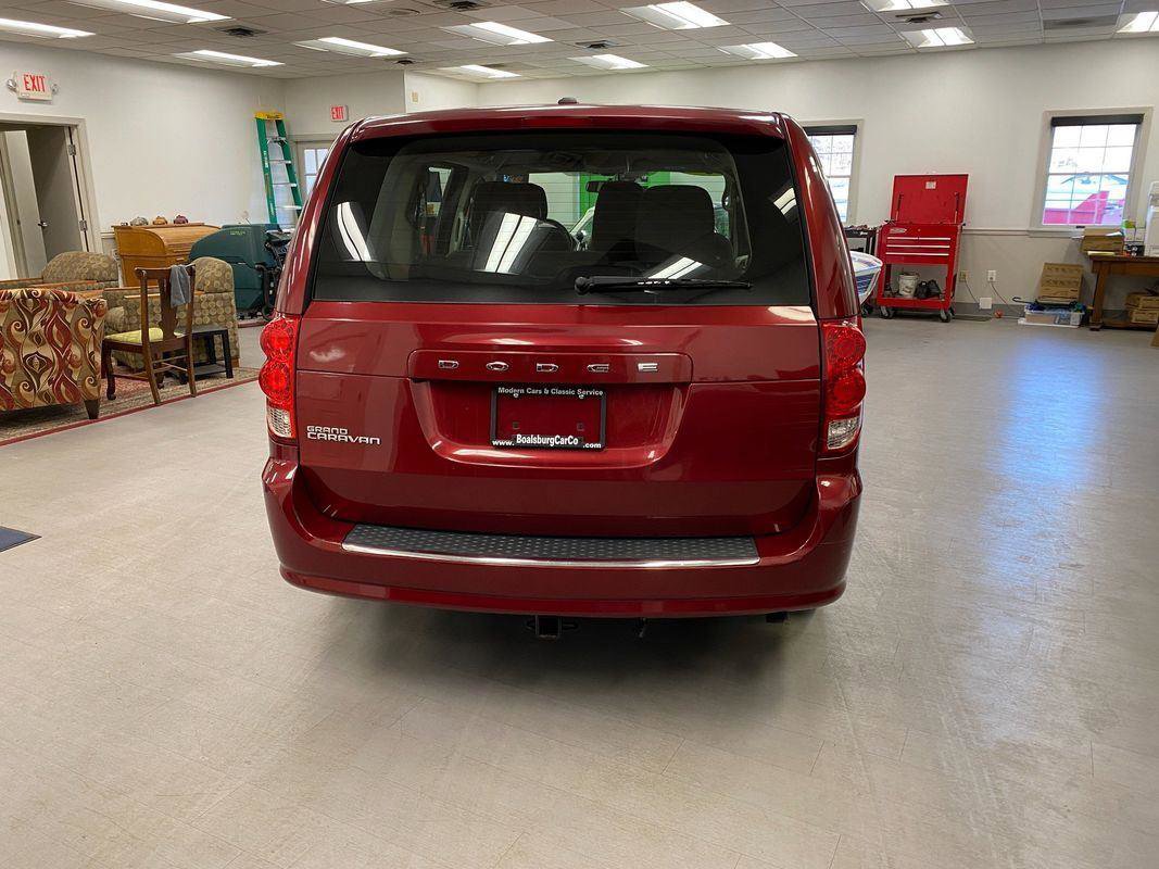 Used 2014 Dodge Grand Caravan American Value Package w/ UConnect Hands-Free Group image 4