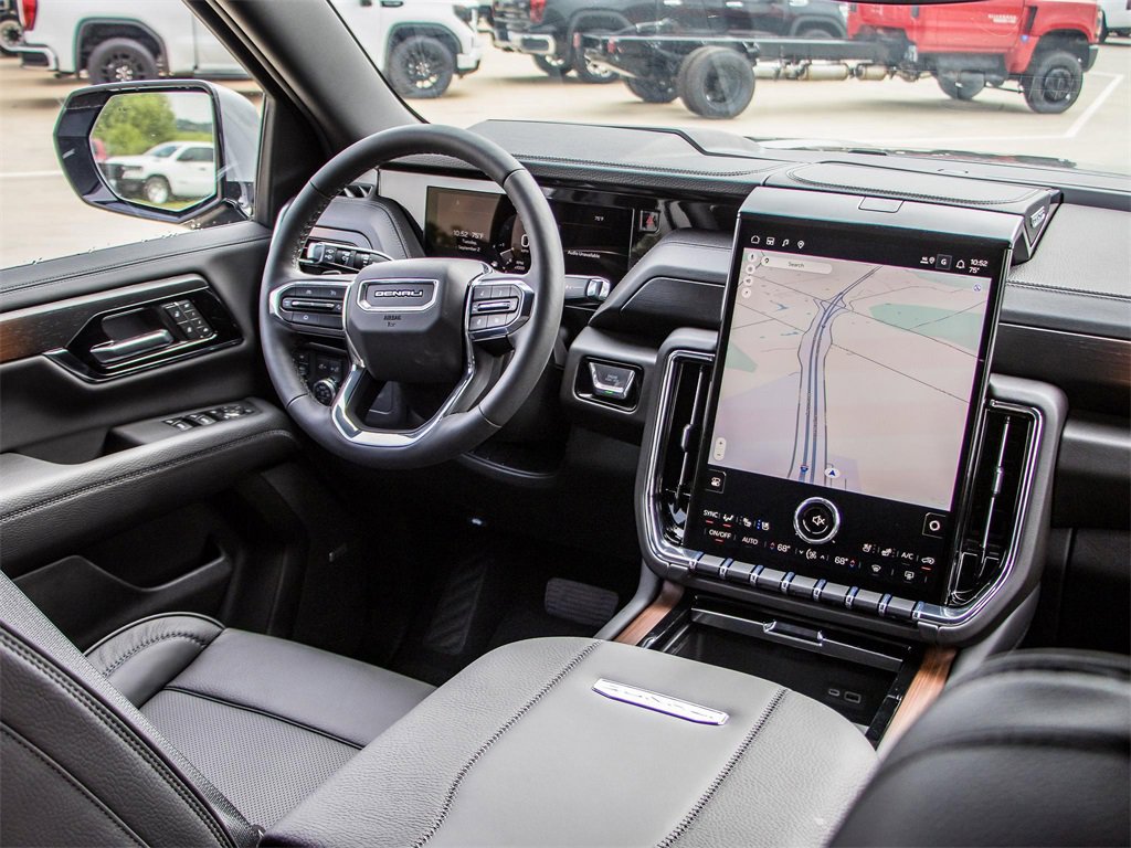 New 2025 GMC Yukon XL Denali image 22