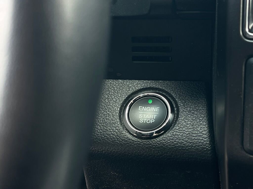 Used 2021 Ford Expedition Limited image 17