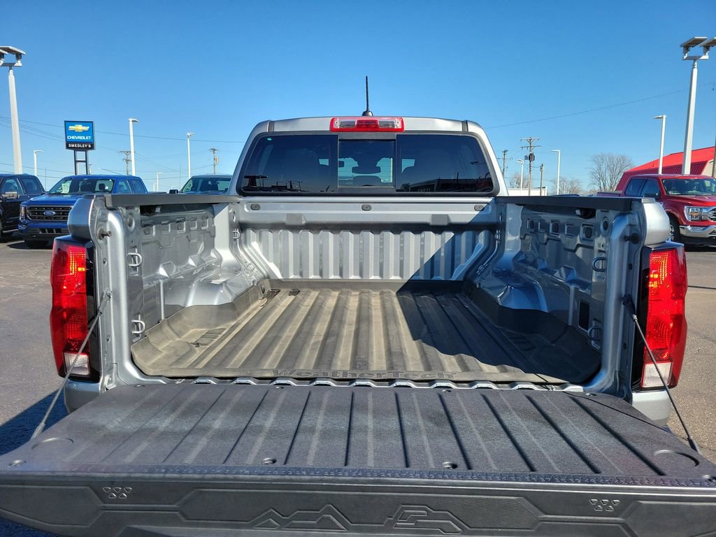 Used 2024 Chevrolet Colorado W/T w/ Safety Package image 10