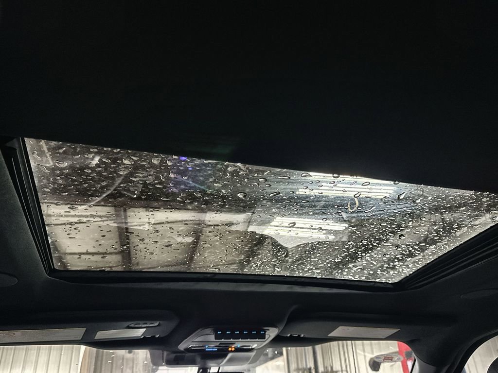 New 2026 Ford F250 Platinum w/ FX4 Off-Road Package image 26