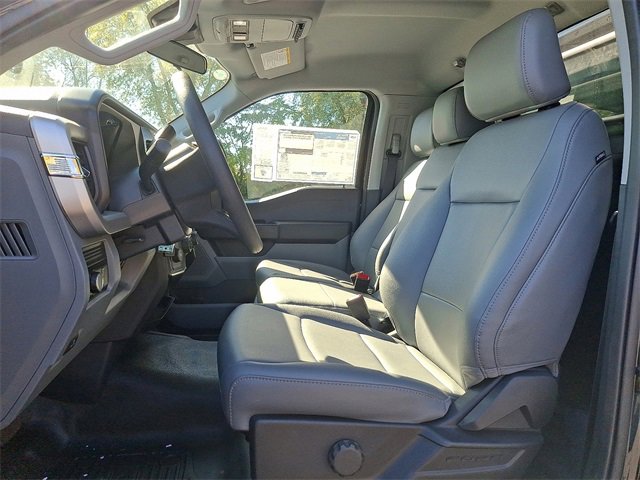 New 2024 Ford F450 XL w/ XL Chrome Package image 10