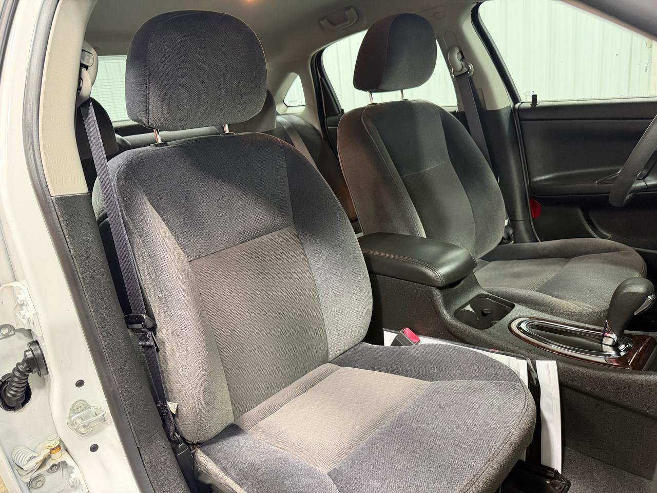 Used 2014 Chevrolet Impala Limited LS image 34