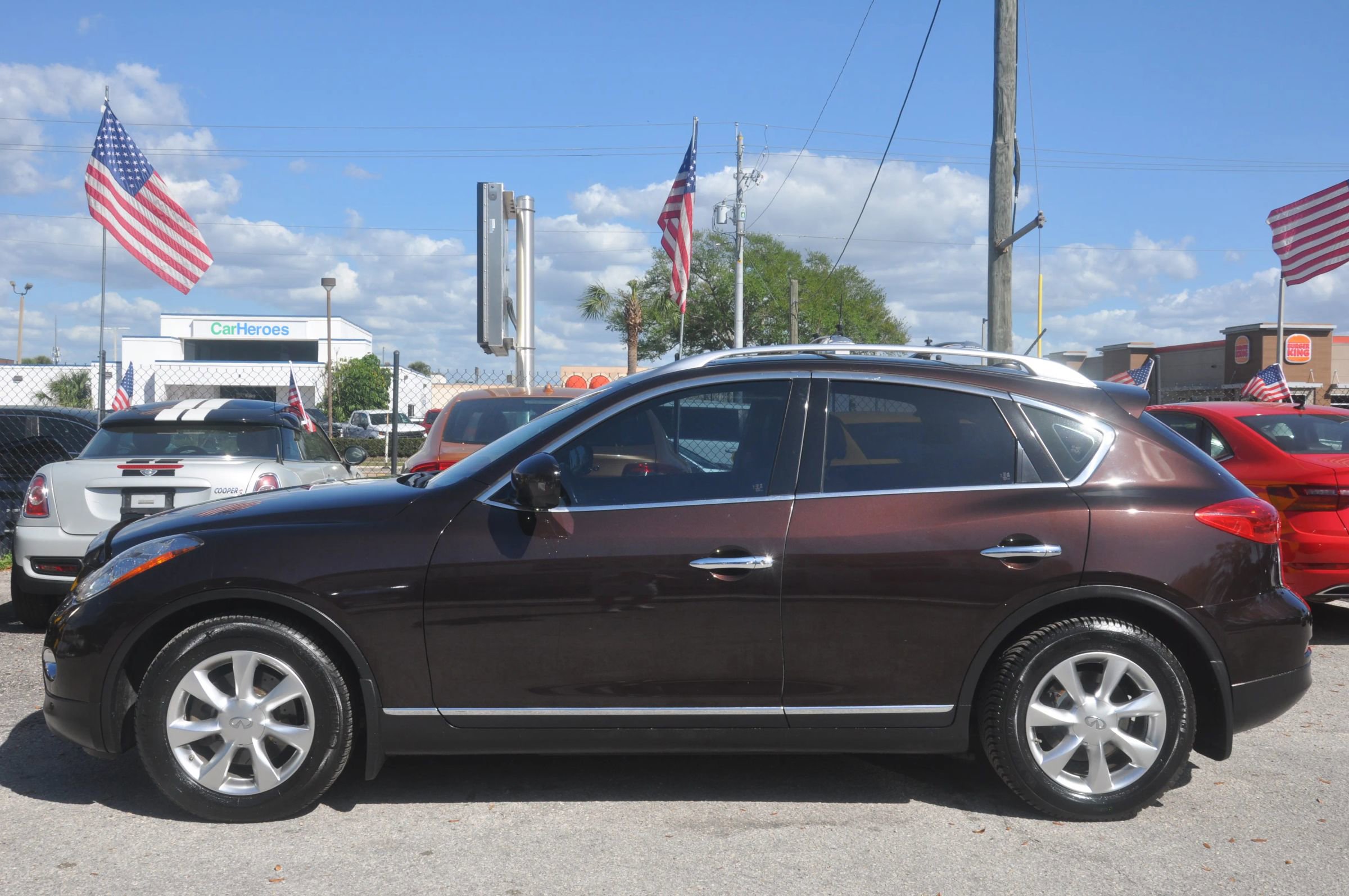 Used 2010 INFINITI EX35 Journey w/ Technology Pkg image 3