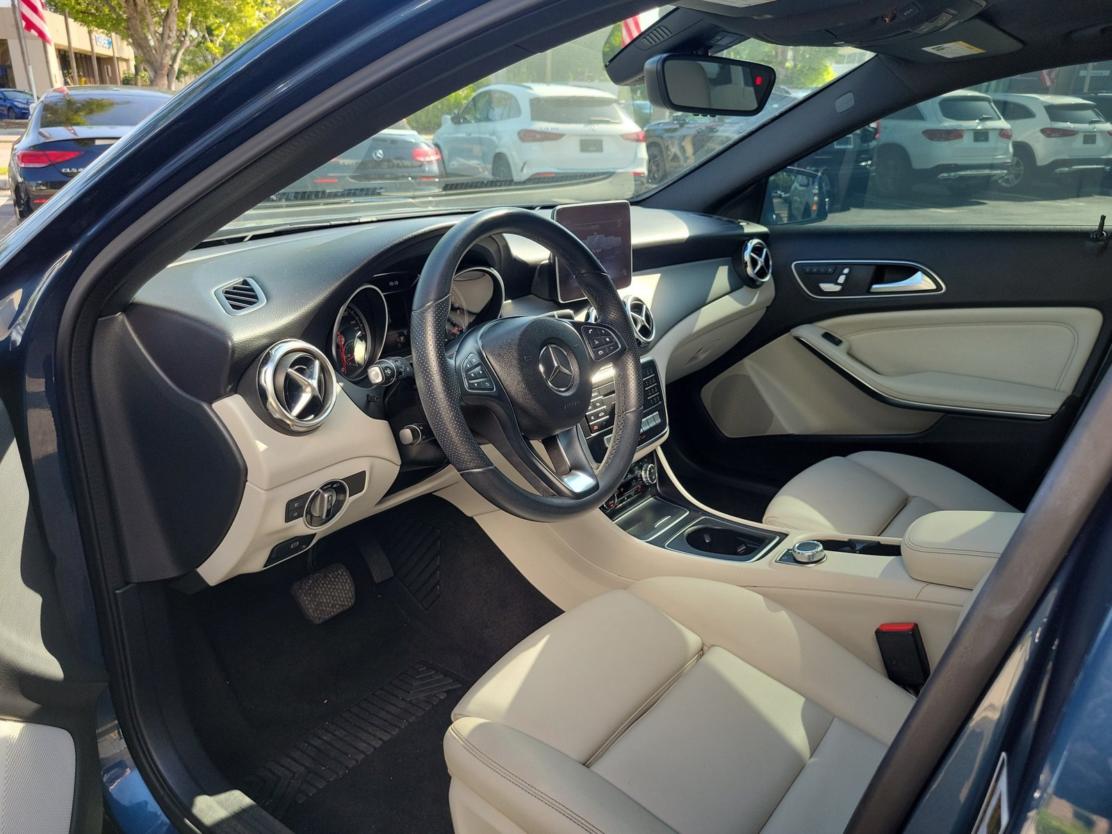 Used 2020 Mercedes-Benz GLA 250 image 16