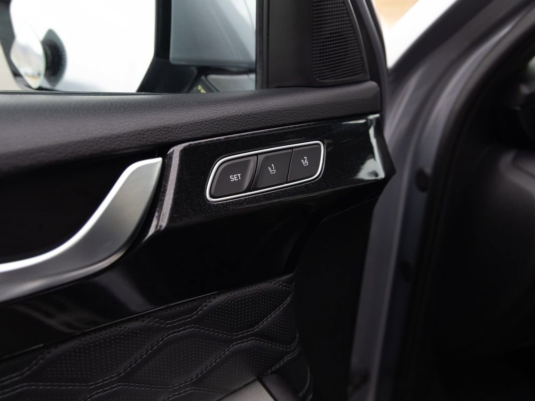 Used 2020 Hyundai Palisade Limited image 14