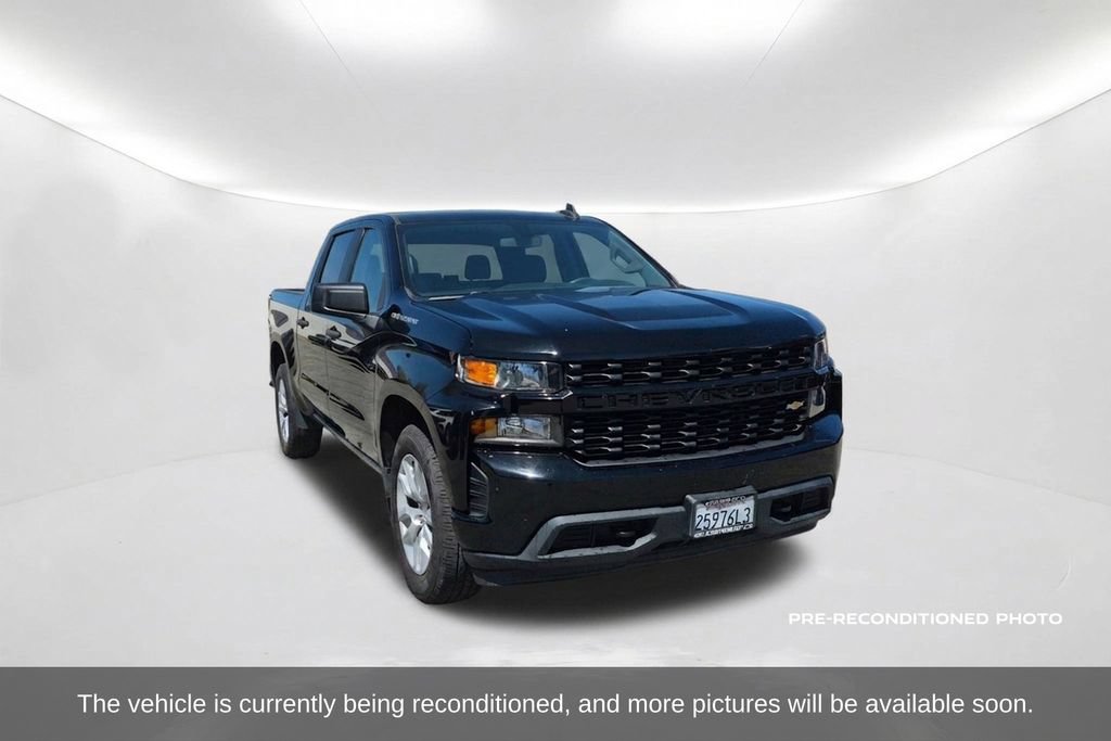 Used 2022 Chevrolet Silverado 1500 Custom RWD image 3