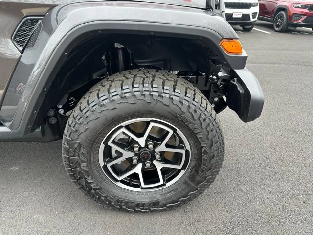 New 2026 Jeep Gladiator Rubicon w/ Steel Power Dome Hood Package AWD/4WD image 12