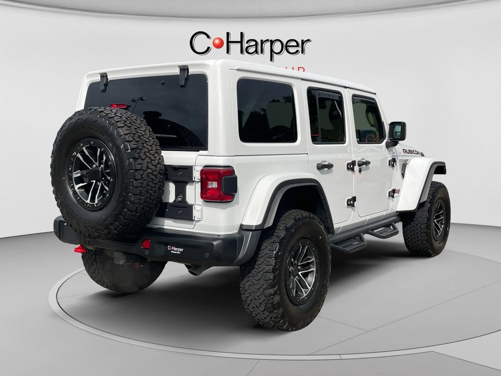 Used 2024 Jeep Wrangler Unlimited Rubicon AWD/4WD image 3
