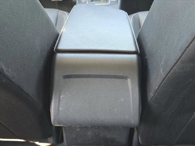 Used 2024 Volkswagen Jetta SE w/ Panoramic Sunroof Package FWD image 19