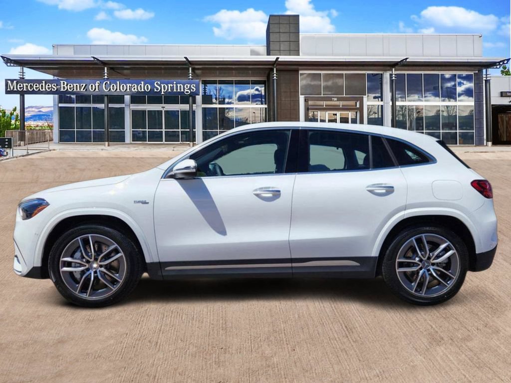 New 2026 Mercedes-Benz GLA 35 AMG 4MATIC image 4
