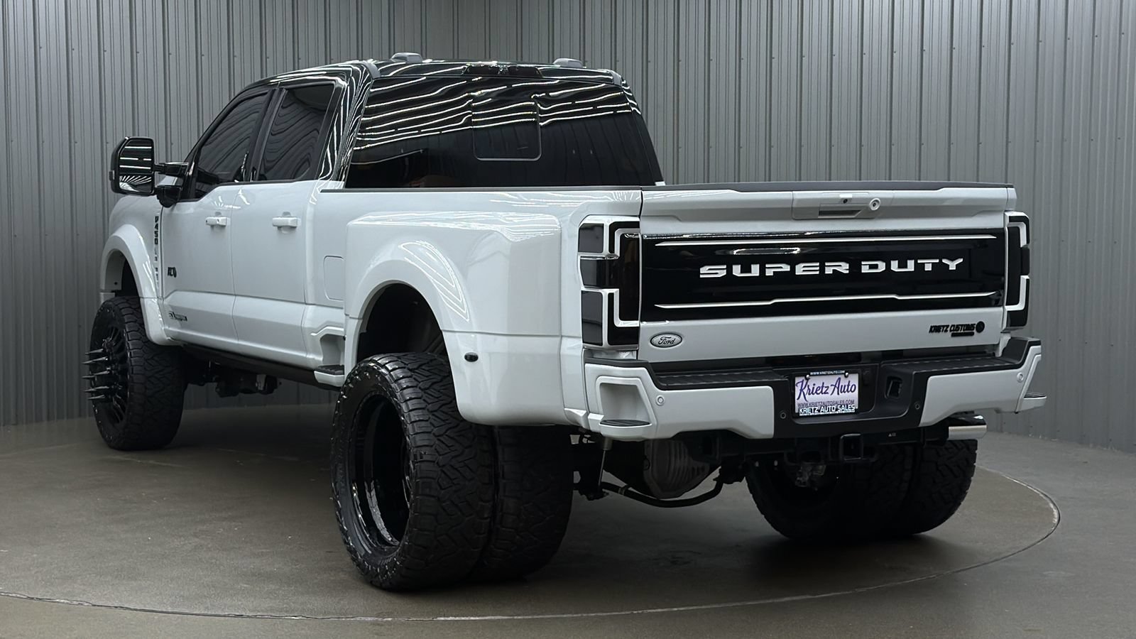 Used 2026 Ford F450 Platinum w/ FX4 Off-Road Package AWD/4WD image 3