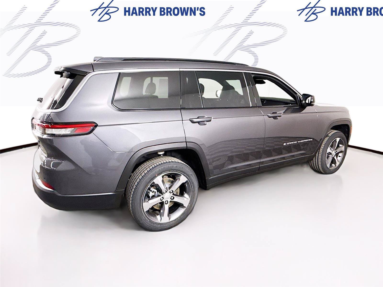New 2026 Jeep Grand Cherokee L Limited w/ Luxury Tech Group II AWD/4WD image 35