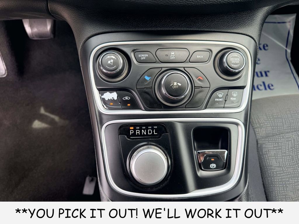 Used 2016 Chrysler 200 Limited FWD image 21
