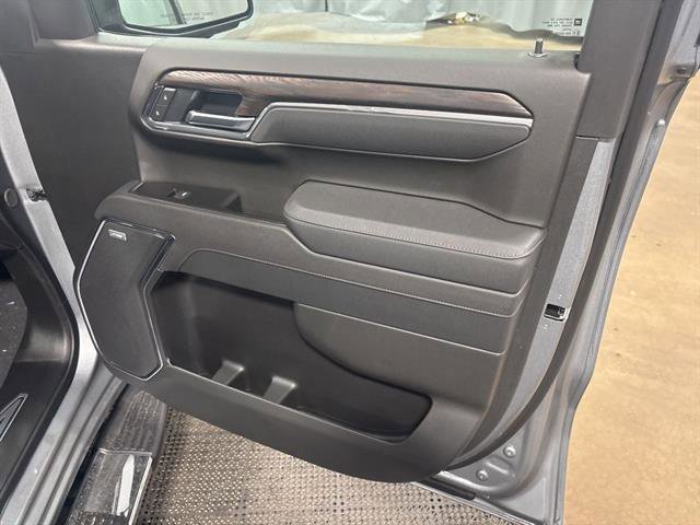 New 2025 GMC Sierra 1500 SLT w/ SLT Premium Plus Package image 33
