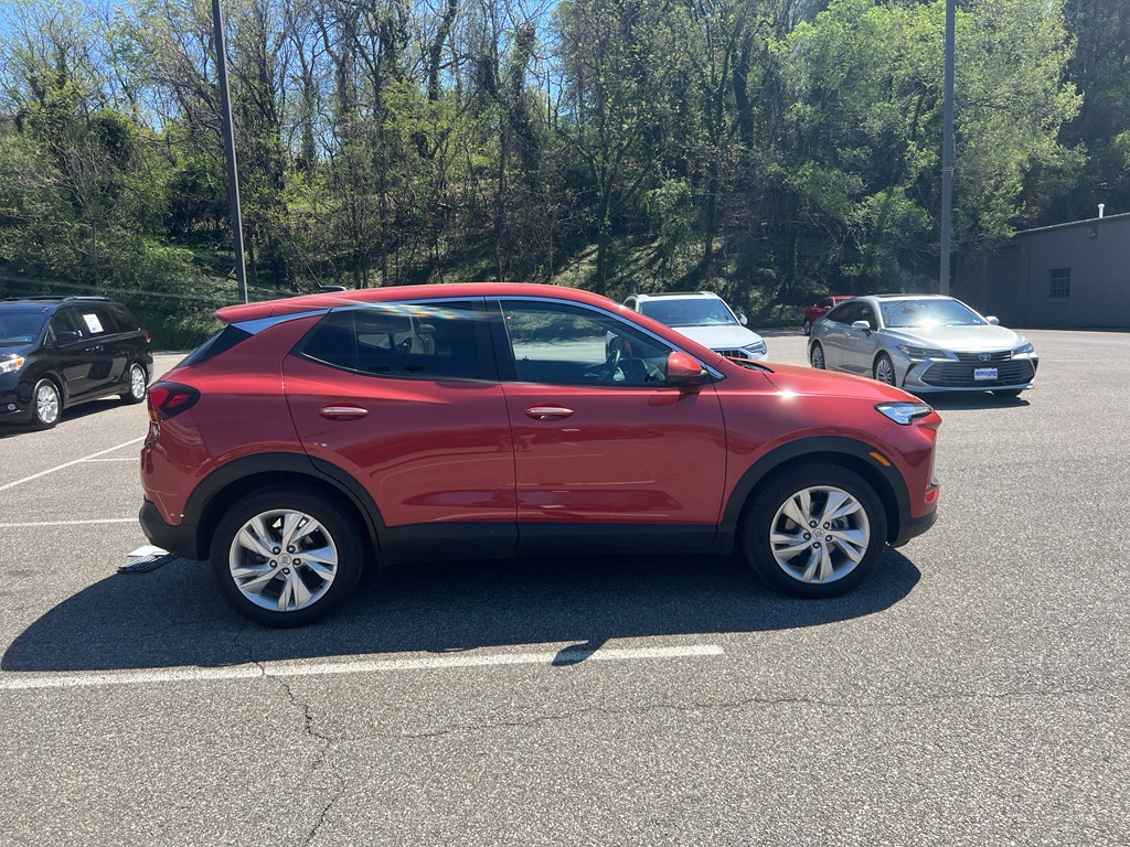 Used 2024 Buick Encore GX Preferred image 4