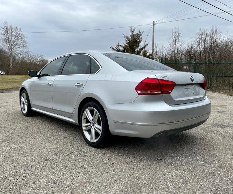 Used 2014 Volkswagen Passat TDI SE image 3