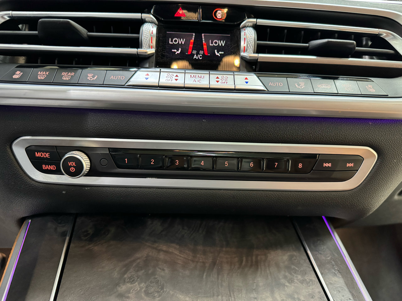 Used 2022 BMW X5 sDrive40i w/ Luxury Seating Package image 32