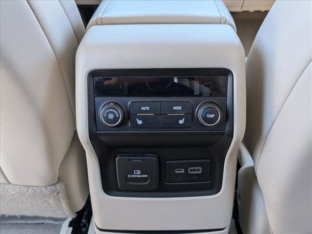 Used 2020 GMC Acadia Denali w/ Technology Package FWD image 16