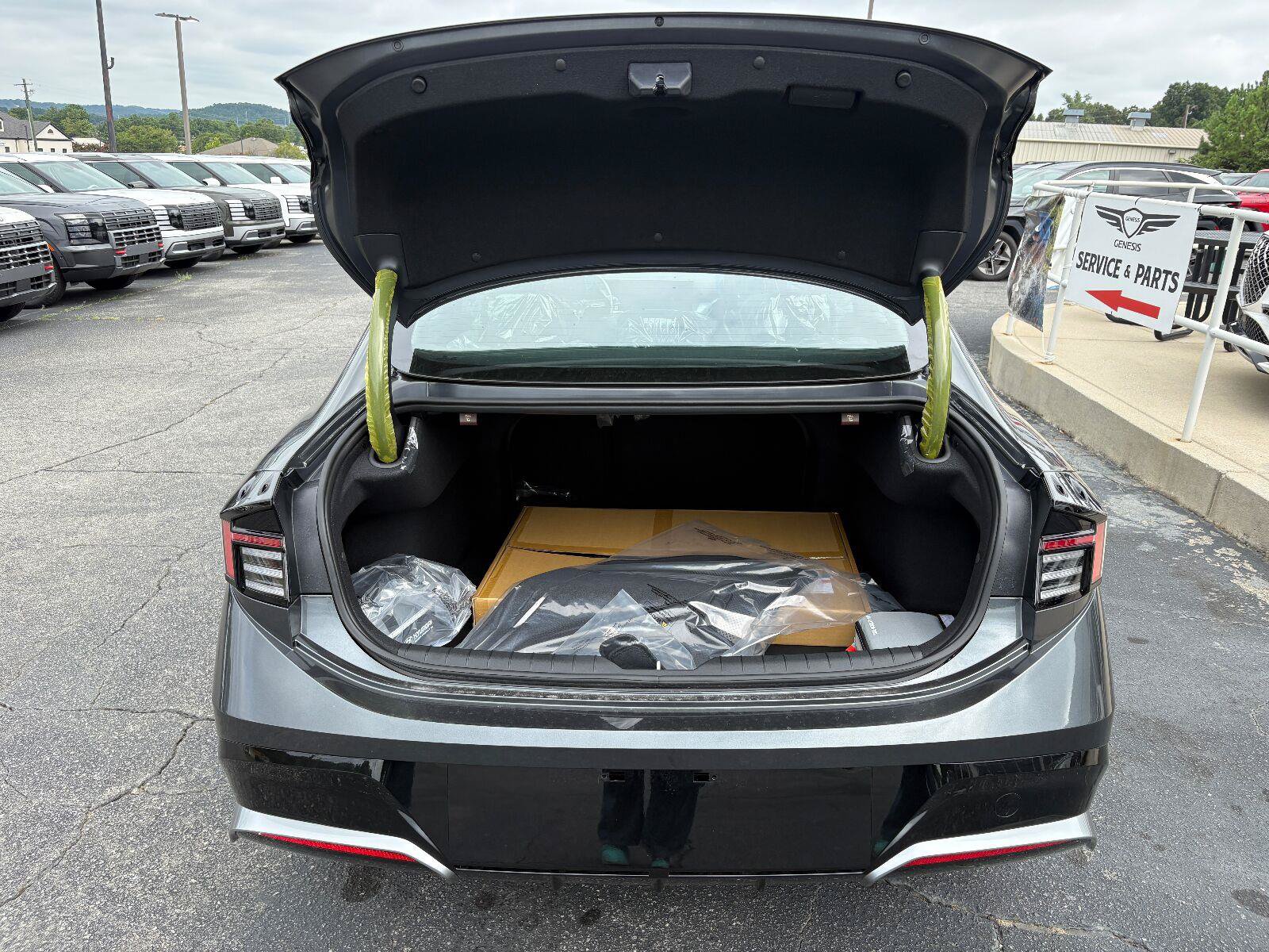 New 2026 Hyundai Sonata SEL FWD image 9