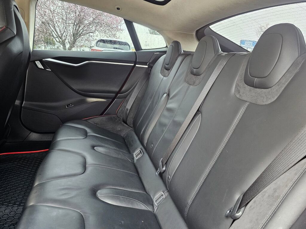 Used 2013 Tesla Model S Performance image 21