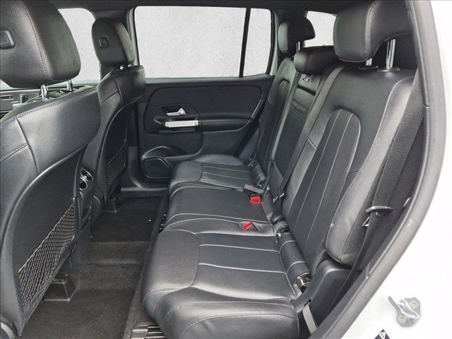 Used 2023 Mercedes-Benz GLB 250 4MATIC image 18