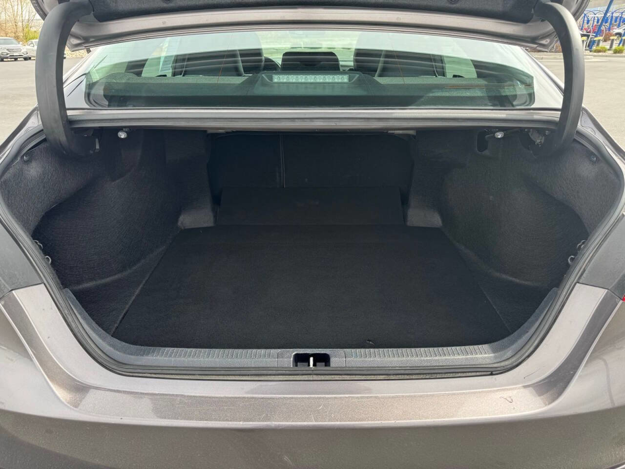 Used 2024 Toyota Camry SE FWD image 8