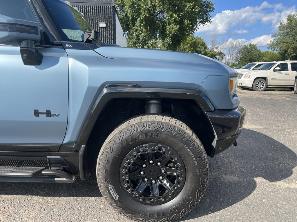 Used 2024 GMC Hummer EV 3X w/ Omega Edition image 2