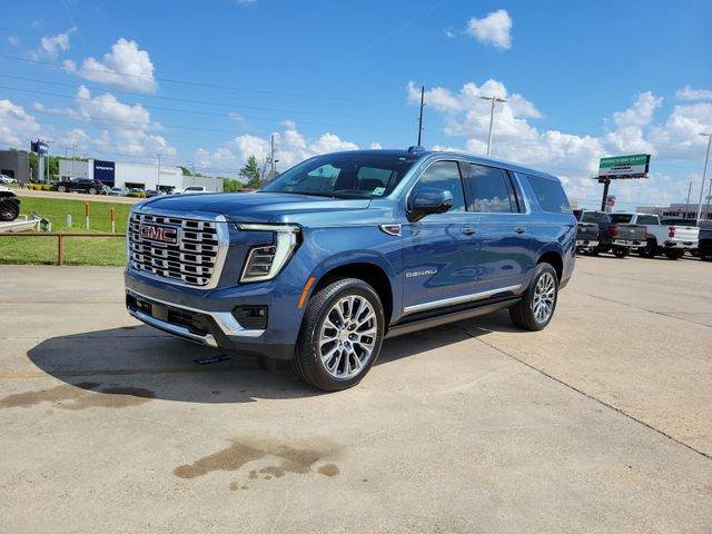 New 2026 GMC Yukon XL Denali w/ Sun & Power Step Package RWD image 3