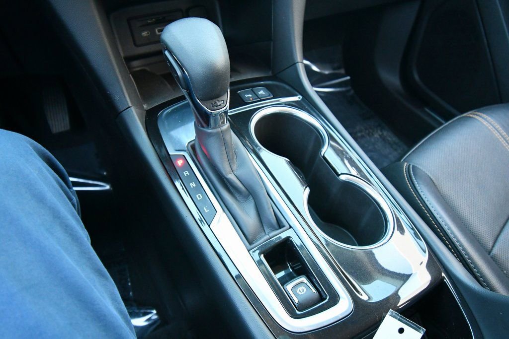 Used 2022 Chevrolet Equinox Premier FWD image 30