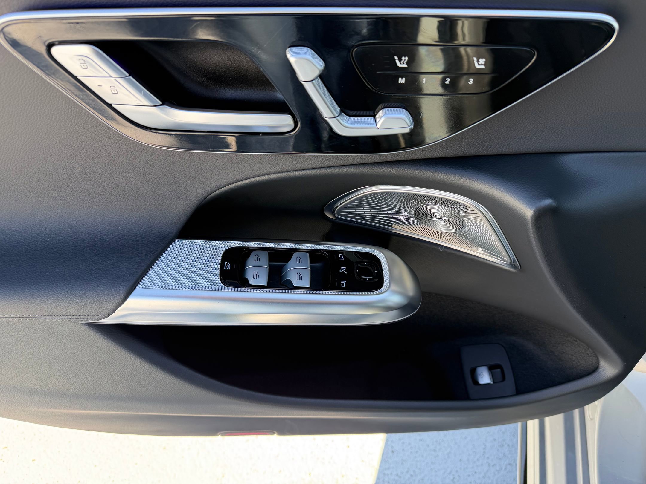 Used 2025 Mercedes-Benz E 350 4MATIC Sedan image 22