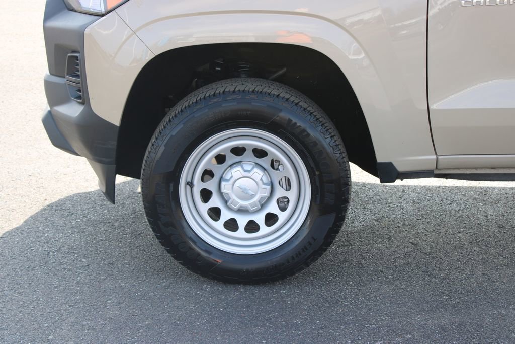 Used 2024 Chevrolet Colorado W/T image 18