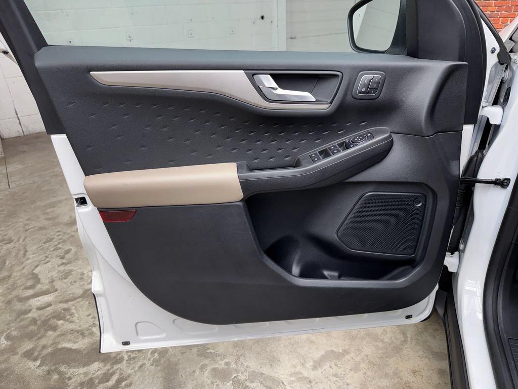 Certified 2020 Ford Escape SEL AWD/4WD image 9