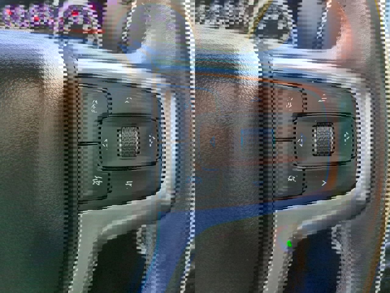 Used 2021 Chevrolet Silverado 2500 LTZ w/ LTZ Premium Package image 25