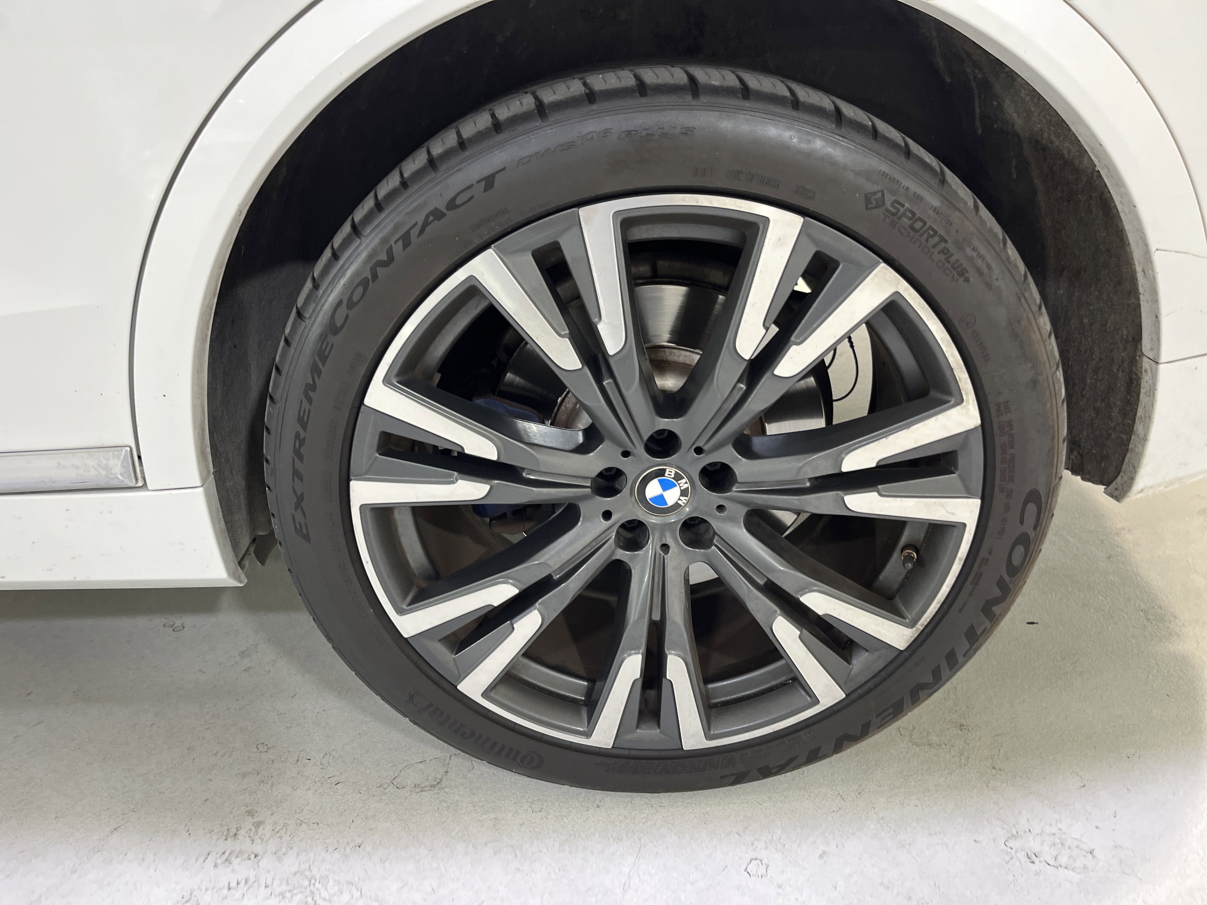 Used 2021 BMW X7 xDrive40i w/ Premium Package image 6