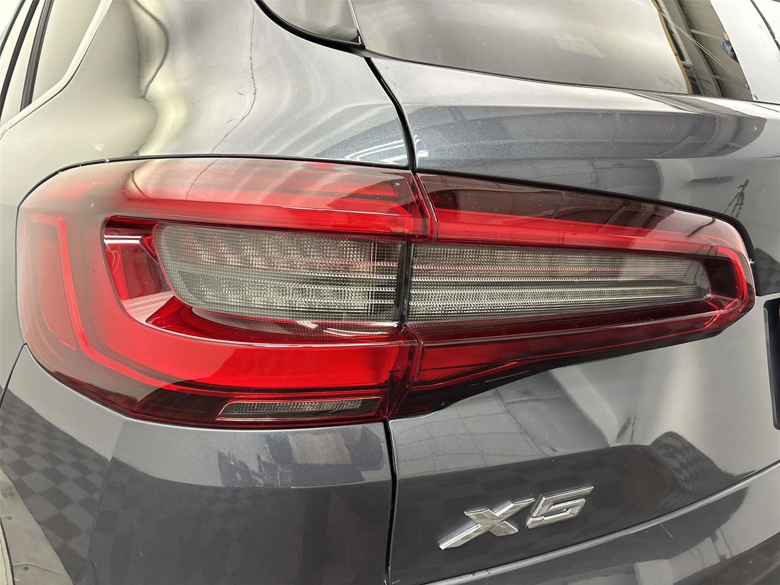Used 2019 BMW X5 xDrive40i w/ Convenience Package AWD/4WD image 19
