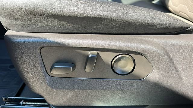 Used 2024 Chevrolet Silverado 1500 ZR2 w/ Technology Package image 10