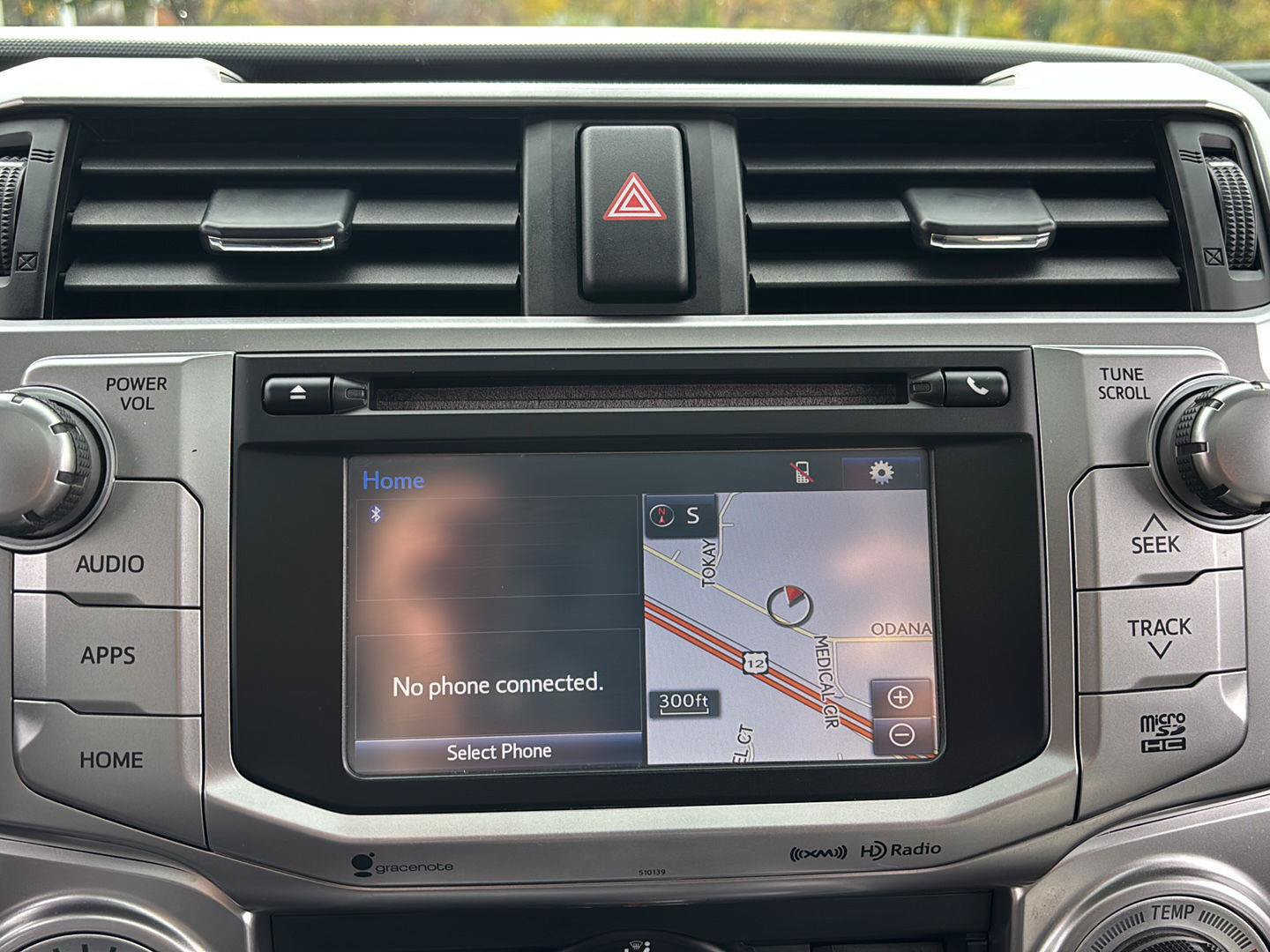 Used 2018 Toyota 4Runner SR5 Premium AWD/4WD image 30