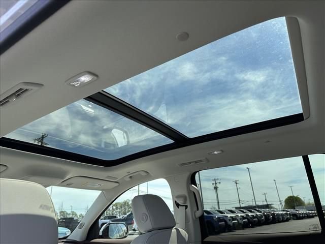 New 2026 Buick Enclave Avenir w/ Super Cruise Package image 23