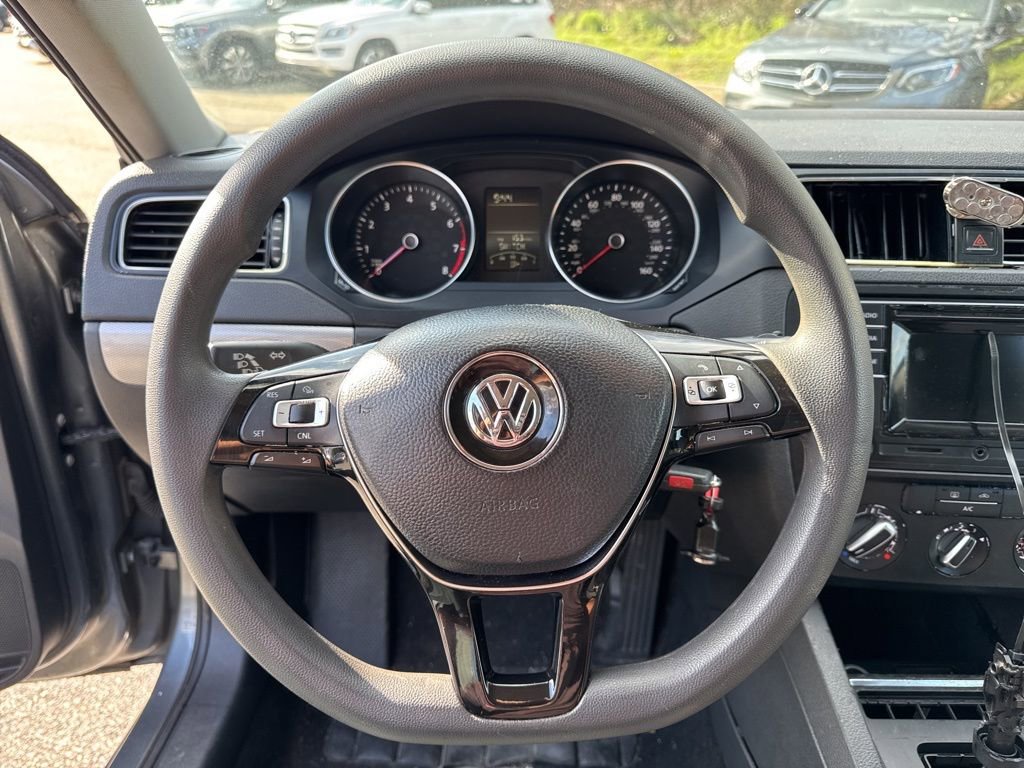 Used 2018 Volkswagen Jetta S image 9