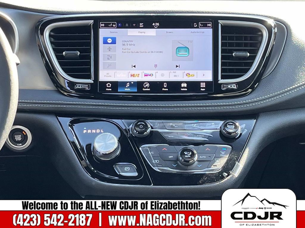 New 2026 Chrysler Pacifica Select image 15