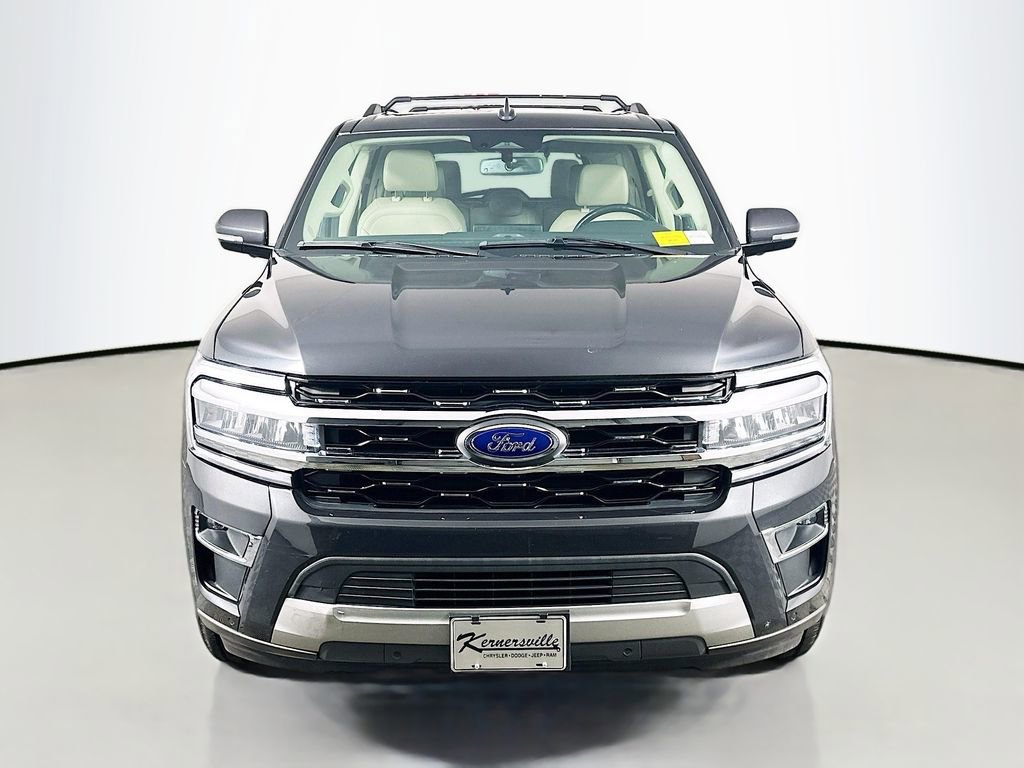 Used 2024 Ford Expedition Limited image 2