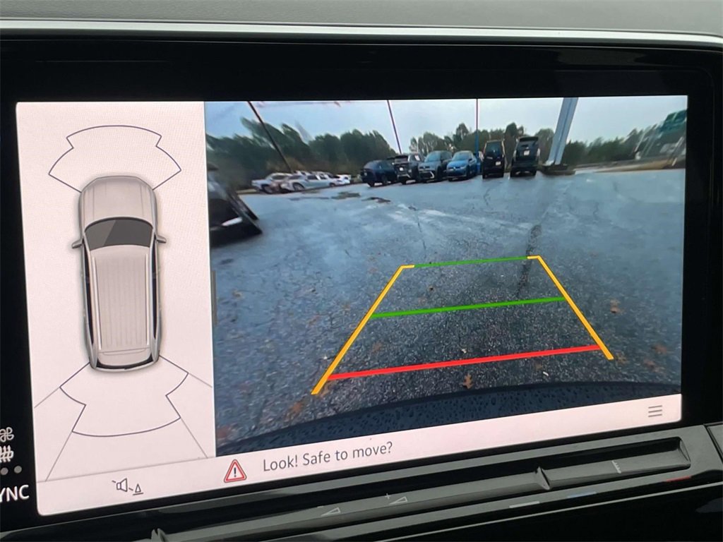 Used 2024 Volkswagen Atlas SE image 29