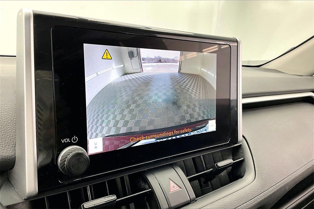 Used 2024 Toyota RAV4 LE image 21
