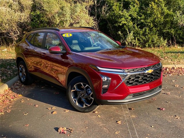 Used 2024 Chevrolet Trax LT
