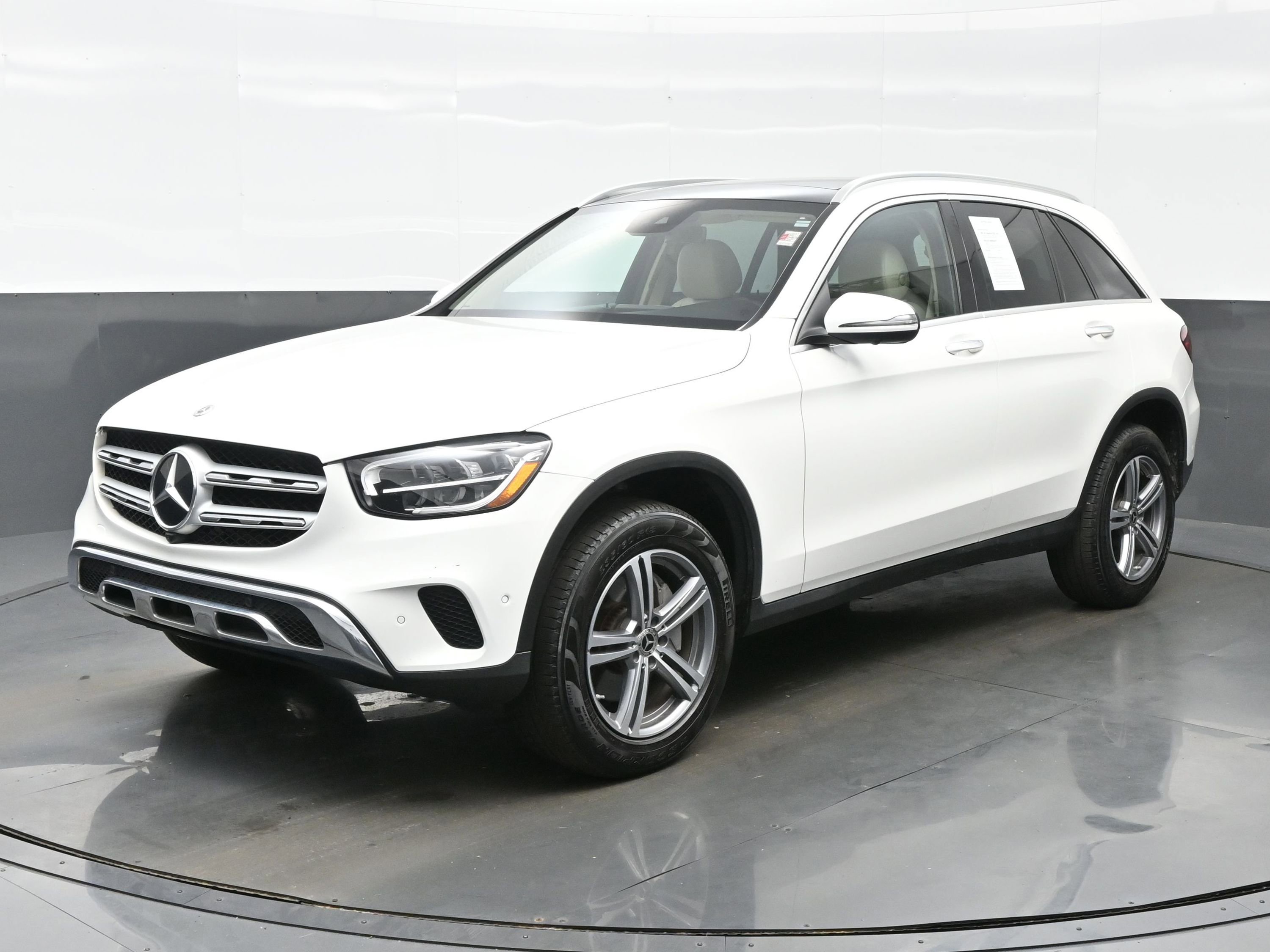 Used 2022 Mercedes-Benz GLC 300 4MATIC video 2