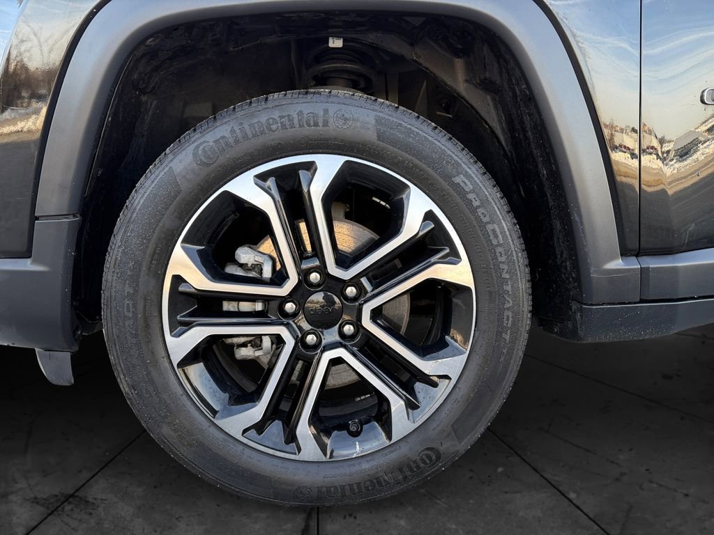 Used 2022 Jeep Compass Limited w/ Sun and Sound Group image 14